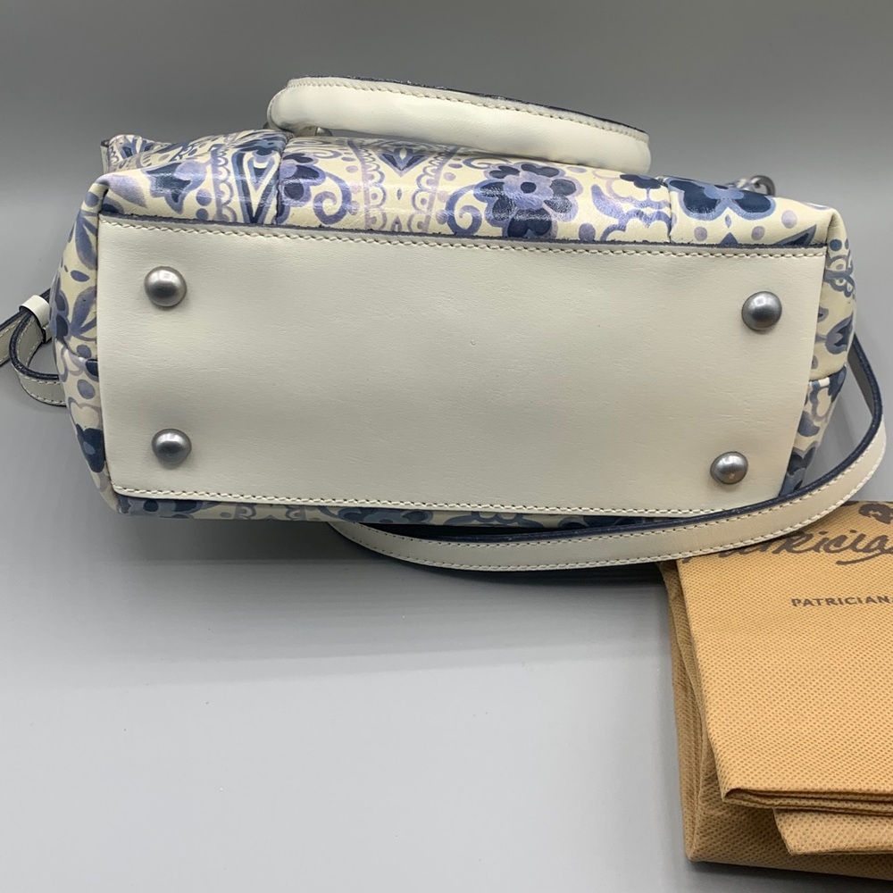 Patricia Nash Satchel Italian Folklore Pattern Handbag Purse Like New! - Picture 3 of 7